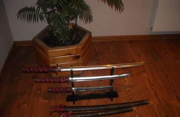 miecze_samurajskie_katana_125843.jpg
