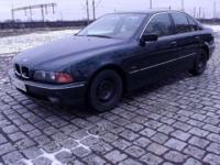 BMW 523i 2.5 170km Automat 1996r
Samochód jest w dobrej kondycji. Silnik pracuje bardzo ładnie, skrzynia przerzuca biegi płynnie. Świetnie się prezentuje,. Środek jest czysty i pachnący.
Od 1,5 roku w kraju (1 właściciel)
Samochód stoi na oponach