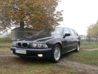 Witam ma do zaoferowania bmw 525 d prosze nie mylic z tds bo to nie jest to badziewie , ten silnik jest tej samej technologi co 3.0 d . auto jest technicznie w bdb stanie, do delikatnych poprawek lakiernicznych, auto posiada oryiginalny przebieg. auto nic