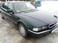 BMW E38 2.8 benzyna+gaz sekwencyjny.
Auto bardzo bogato wyposarzone:
-bananowa skóra
-przednie fotele el.regulowane + pompowane+łamanie w pół
-tylnia kanapa elektrycznie regulowana + podgrzewana
-czujniki parkowania
-klimatyzacja (sprawna)
-el.szyberdach