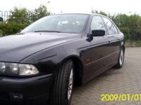 Witam:
Mam do sprzedania super auto jakim jest BMW e39 z rewelacyjnym silnikiem 2.8 litra.
Jestem jego posiadaczem od 2009 roku wszystkie naprawy zawieszenia przeprowadzałem na bieżąco, silnik pracuje równo i bez zastrzeżeń, wnętrze zadbane w bardzo