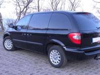 CHRYSLER VOYAGER 2003r
w wersji ciężarowej
w unikatowej konfiguracji 3 osobowej.
W większości oferowane są wersje ciężarowe z silnikiem 2,5CRD 2,8CRD,
które po przebiegach powyżej 100 tys km wymagają sporych inwestycji.
Oferowany model ma bezproblemowy