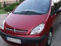 Witam na sprzedaż lub zamiane posiadam citroena Xare Picasso z 2000r z niezawodnym silnikiem 2 litry hdi 9o0 konny.,
Wyposażenie auta standartowe.UWAGA jest to samochodzik bez KJlimatyzacji.
Przebieg 170 tys km. W kraju od 2008r .Jestem drugim