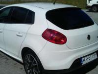 WITAM
Do sprzedania Limitowana wersia Fiat Bravo.
ROCZNIK 2011!! NA GWARANCJI
Samochód jak nowy, nie wymaga żadnego wkładu finansowego.
Limitowana wersia Fiat Bravo.
Samochód w wersji Dynamic z silnikiem T-jet 120KM. Wyposażenie ponad standardowe:
-