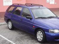 Ford Escort mk7 w wersji kombi.
Rocznik '96.
Silnik 1.6 16V 90KM benzyna.
Spalanie ok. 6-7 L/100 km.
Wyposażenie:
- poduszki pow.
- wspomaganie kier.
- ABS
- centralny zamek
- welurowa tapicerka
- lakier metallic
-Klimatyzacja
Stan techniczny bdb.
Silnik,