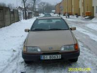 FORD Sierra 2.0 CL to pojazd zaliczany do kategorii Samochody osobowe. FORD Sierra 2.0 CLX posiada nadwozie typu Sedan. Ten model samochodu jest sprowadzany do Polski od roku 1997.. Jego moc maksymalna to 115km .. Silnik FORD Sierra 2.0 CL o pojemnosci