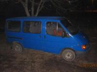 Mam do sprzedania Ford Transit 1999r
Zarejestrowany na 9 osób, 2,5 Diesel
Stan bardzo dobry, silnik suchy, bez najmniejszych wycieków.
Opony w stanie dobrym.
Tankować i jezdic.
Hak, nowy przegląd i OC
Ogłoszenie grzecznościowe. O wiecej informacji proszę