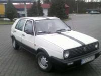 witam! mam na zamiane vw golfa2, posiada podgrzewane fotele,obrotomierz,chromowane obwodki zegarow,wnetrze podswietlane na niebiesko, radio CD+CB,wazny przeglad+oc,interesuje mnie zamiana na inny samochod z instalacja LPG,moze byc do poprawek