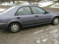 honda civic 1,5 16v 1995rok wersja kanadyjska
przebieg 100% autentyczny 113 tyś mil
auto w pełni sprawne technicznie nic mu nie dolega,silnik normalnie pracuje nie dymi ani nie bierze oleju,skrzynia normalnie przerzuca biegi ,zawieszenie ok,wnętrze