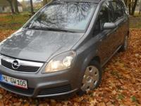 OPEL ZAFIRA B 1.9 CDTI
* WERSJA - FAMILY *
SUPER STAN - ATRAKCYJNY WYGLĄD
/// MODEL 2006 ROK PROD. XI.2005 ///
KOLOR* - GRAFITOWY PERŁA METALIK
* 7 OSOBOWY - RODZINNY *
* CLIMATRONIK *
* 1 WŁAŚCICIEL *
* SERWISOWANY W ASO *
AUTKO BARDZO DYNAMICZNE I