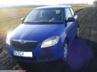 do sprzedania skoda fabia 2 z 2008r, auto posiada klimatyzacje i elektryczne szyby. Mocniejsza wersja silnikowa 70KM. Fabia ma wadę fabryczna ze zderzaka zszedł kolor, jak znajde czas to oddam do lakiernika. Interesuje mnie również zamiana na auto 7