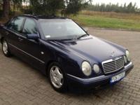 Witam
Na sprzedaz mercedes e300 TD w210 w mojej rodzinie od ponad 3 lat. Odkupilem go od wujka. Niestety zmiana pracy zmusila mnie do rozstania sie z nim.
Silnik 3.0 spalanie 8,9,10 litrow diesla
Przebieg ponad 270 000km
Wymienione wszystkie filtry i olej