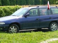 Opel astra 1,6 16v 1997r. silnik ecotec zawsze w terminie wymieniany olej,filtry,pasek rozrządu, wymienione całe zawieszenie na nowe,amortyzatory,sprężyny,klocki,tarcze,bębny,końcówki drążków nic nie stuka,klimatyzacja ,podgrzewane fotele,opony zimowe na