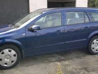 Opel Asta Combi. Silnik 1.9, 2006 r, 120 KM, przebieg 195 tys. Samochód miał wymieniany rozrząd, przednie zawieszenie po remoncie. Autko posiada 2 poduszki powietrzne, sterowane elektrycznie i podgrzewana lusterka, ABS, ARS, klimatyzację, elektrycznie