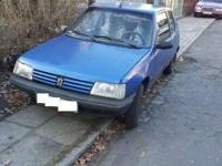 WITAM,
DO SPRZEDANIA MAM SAMOCHÓD OSOBOWY
MARKI:PEUGEOT 205 ROK:1991
KOLOR:NIEBIESKI METALIK
SILNIK :1.8 DIESEL
AUTO NIE WYMAGA WKLADU FINANSOWEGO.
POSIADA KOMPLET OPON LETNICH I ZIMOWYCH
AUTO POLECAM DLA OSOB KTORE CHCA TANIM KOSZTEM DOJECHAC DO PRACY