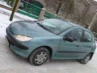 Peugeot 206 wersja 5-cio. drzwiowa.
Samochód - pochodzi z polskiego salonu.
Wizualnie i technicznie auto jest w rewelacyjnym stanie.
Rok: 1999
Silnik: benzyna 1,1 65KM
Przebieg: 167tys
Skrzynia: manualna 5 biegowa
Ubezpieczenie do kwitnia 2013
Przeglad do