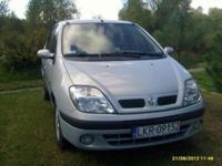 Renault Scenic 1,9 DCI z 2001 roku. Auto w stanie bardzo dobrym, nie wymaga żadnych nakładów finansowych.
4x el. szyby
6x airbag
asr
el.lusterka
klimatronic niedawno nabijany
podłokietnik
orginalne radio cd ze sterowaniem przy kierownicy
halogeny
abs