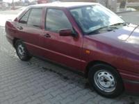 SPRZEDAM SEATA TOLEDO ROK 94 SILNIK 1.8 BENZ+GAZ STAN DOBRY SILNIK ŁADNIE I RÓWNO PRACUJE ZADBANY W ŚRODKU POSIADA : WSPOMAGANIE,EL SZYBY,EL LUSTERKA,WELUROWĄ TAPICERKĘ, WAŻNE OC DO 03-2013 I PRZEGLĄD DO 04-2013 CENA 1550 ZŁ DO NEGOCJACJI TEL 661-033-855