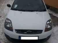 Witam serdecznie.
Mam do sprzedania samochód marki Ford Fiesta jest w dobrym stanie, zarówno wizualnym jak i technicznym. Nic nie stuka, nie puka, nie wymaga wkładu finansowego.
Auto jest z kratką i jest ono dwuosobowe. Posiada ekonomiczny, a jednocześnie