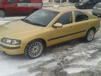 Sprzedam Volvo S60, 2.0 Turbo, 185KM, przebieg 136000 mil, złoty metalic.
Wyposażenie:
- ABS,
- Autoalarm,
- Wspomaganie kierownicy,
- Centralny zamek,
- Dwustrefowa klimatyzacja,
- Poduszka powietrzna,
- Elektryczne szyby i lusterka,
- Radio+cd,
-