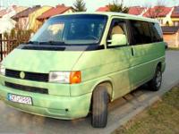 Mam na sprzedaz VW T4 Caravelle z ekonomicznym silnikiem 2,4 D.Kupilem i sprowadzilem osobiscie ,jako bezwypadkowe,mam jeszcze zdjecia z dnia zakupu. .Zamontowalem w nim fotele i wnętrze od Caravelle.Przednie fotele sa kubełkowe z elektryczna regulacją.