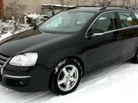 WITAM ! ! !
PRZEDMIOTEM AUKCJI JEST:
VW GOLF V 1.9 TDI 105KM COMFORTLINE 2007R.
WYPOSAZENIE:
- lakier metalizowany granatowy
- Tapicerka w beżowym kolorze
- komputer pokładowy MFA
- Tempomat
- system radiowy RCD 310 z odtwarzaczem CD, MP3 i ośmioma