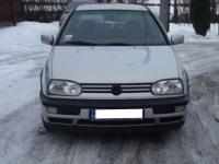 VOLKSWAGEN GOLF 1995 ROK PRODUKCJI
POJEMNOŚĆ 2,0 MOC 115 km,
GOLF POSIADA ROCZNY GAZ ,
ELEKTRYKA SPRAWNA,ZAWIESZENIE BEZ STUKÓW,
SILNIK SUPER STAN,
STAN TECHNICZNY BDB,
WYPOSAŻENIE
-WSPOMAGANIE
-CENTRALNY ZAMEK NA PILOTA
-ELEKTRYCZNE SZYBY I LUSTERKA