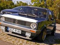 Marka: Volkswagen
Model: Golf mk1
Rok produkcji: 1981
Kolor: Regattablau metalic
Pojemność: 1.5 benzyna
Moc: 70KM
Silnik: 1.5 JB
ZAWIESZENIE: Gwintowane TA Tehnix
NADWOZIE: OEM+ (Kamei)
WNĘTRZE: GLS
PRODUK.08/80-07/81
Tapicerka BŁĘKIT ROYAL
produkcja