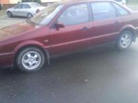 Sprzedam vw passat rocznik 1994 auto posiadam klime wspomaganie abs kolor bordowy metalik. brak korozji 4 alufelgi inne niz na zdjeciach
wiecej zdjec dodam wkródce
przeglad wyszedl OC 04.2013r
cena 2800 do negocjacji