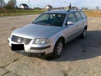 Sprzedam VW passat b5Fl kombi 2001r 1.9tdi diesel!
silnik pracuje równo i jest w rewelacyjnym stanie. Olej wymieniany regularnie. W 2008r został sprowadzony.
Samochód jest bardzo dobrze wyposażony: elektryczne szyby i lusterka, radio CD+zmieniarka,