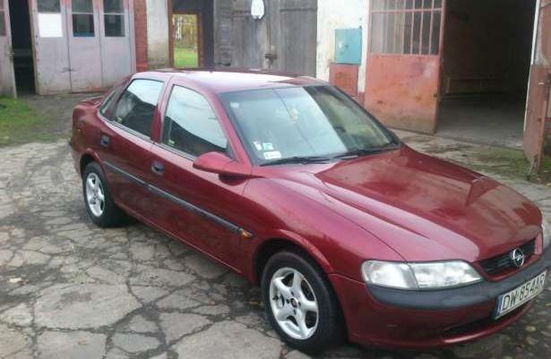 Piekny Opel Vectra Klima Sedan 1.6 1997r Oplaty Wazne Do 10.2013r!!!