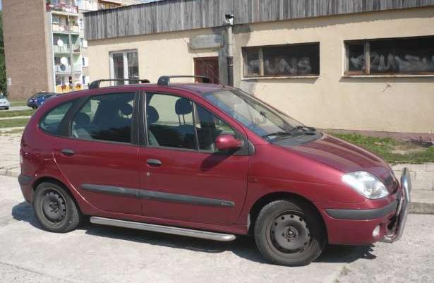 Renault Scenic Rocznik 2000, benzyna+gaz, bordowy
