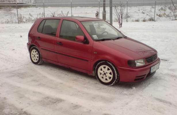 Volkswagen Polo STAN TECH BDB OPONY ZIMOWE !!! 1994