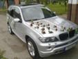 Sprzedam BMW X5 E53 3.0d 218km, rok produkcji 2004. Przebieg: 168 tys km. Sprowadzona do Polski w lipcu 2012r. Zarejestrowane i ubezpieczone w PL. Auto w praktycznie kompletnym możliwym wyposażeniu, z ważniejszych rzeczy posiada: napęd 4x4 X-DRIVE, 10