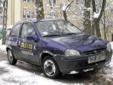 Opel Corsa pojemność 1500 turbo diesel, rok 1994.
Auto zadbane, w pełni sprawne. Silnik bardzo ładnie pracuje.
Radio. Wspomaganie kierownicy, 2 poduszki powietrzne, nowy akumulator, centralny zamek.Z przodu zimowe opony. ABS, szyberdach. Autko bardzo