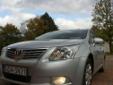 !!!! Więcej zdjęć pokazywarka.pl/toyotaavensis10/ !!!!
   WITAM
Dziś posiadam na sprzedaż przepiękną Toyote Avensis w kolorze srebrny metalik   , fabrykę opuściła w 2009 roku .
W 2012 na przełomie czerwca i lipca została sprowadzona z za granicy .
Tam