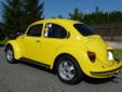 Volkswagen garbus, rok prod. 1973, pojemność 1200, kolor żółty, alufelgi ATS, opony letnie i zimowe w stanie b. dobrym, wszystkie wymiany robione na bieżąco, stan samochodu oceniam na dobry, oryginalny prod. niemieckiej.