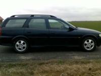 GAZ SEKWENCJA ! KLIMA! Opel Vectra 1.6, rej. I 2000 r. Edition 100
* Gaz sekwencyjny
*Model 2000r ,   data I rejestracji 01.2000,
* Klimatyzacja,
* 4 x poduszka powietrzna,
* Bezwypadkowa,   
* Przebieg 174 tys. km,
* ABS,
* Wspomaganie kierownicy,
* El.