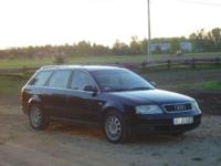 Audi a6 2.5TDi 180 KM kombi automat z tiptronikiem ze sterowaniem z kierownicy full opcja:
2-strefowy klimatronik
podgrzewane siedzenia
4-el. szyby
el. lusterka
el. siedzenia
parktronik
radio Concert ze zmieniarka
Trudno wszystko wypisac. Stan wzorowy,