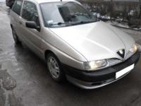 witam do sprzedania ALFA ROMEO 145 1.6 BOXER rocznik 1995 samochod sprawny w dobrym stanie silnik pracuje rowno i bardzo ladnie blacharka bez korozji przeglad i ubezpieczenie do 10.2013, na przodzie opony zimowe
wyposarzenie to wspomaganie kierownicy