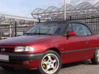 SPRZEDAM LUB ZAMIENIĘ
OPEL ASTRA F CABRIO BERTONE (KABRIOLET)
ROK. PROD. 1994
PRZEBIEG: 106 000 km
KRAJ POCHODZENIA: NIEMCY,
KRAJ I ZAKŁAD MONTAŻU: WŁOCHY - BERTONE
AUTO ZAREJESTROWANE W POLSCE
VIN: W0L000053PB004579
WYPOSAŻENIE:
- AIRBAG
- 4x EL SZYBY
-