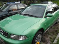 WITAM
SPRZEDAM AUDI A4 AVANT 1996 ROK SILNIK 1.8 BENZYNA + LPG 125 KM
KOLOR - ZIELONY SELEDYN METALIC
INSTALACJA GAZOWA
AUTO GARAŻOWANE, W ŚRODKU CZYSTE I ZADBANE
BRAK PRZEGLĄDU!!!
UBEZPIECZENIE do MARCA 2013.
WYPOSAŻENIE:
EL,SZYBY
EL.LUSTERKA