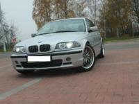 Do zaoferowania mam piękne   BMW E46 w M-pakiet z niezawodnym silnikiem diesela.   Auto stoi 18" calowych felgach firmy Voltec model Baracuda. Samochód prowadzi się doskonale, ma świetne osiągi przy niewygórowanym apetycie na paliwo, średnio 6.5l/100km. W