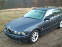 witam.do sprzedania fajne bmw 530d kombi rok produkcji 2002 bardzo bogato wyposażone automatyczna skrzynia biegów, czarna skórzana tapicerka, nawigacja satelitarna, siedzenia regulowane elektrycznie z pamięcią i podgrzewane, aluminiowe felgi, elektryczne