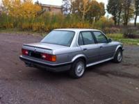 Witam,mam do sprzedania unikatowy model BMW E30 IX z napędem na cztery koła w Idealnym Stanie!.Jest ona jedną z 35tys wyprodukowanych egzemplarzy.W samochodzie wszystko wymieniałem na bieżąco.W ostatnim czasie wymienione zostało: