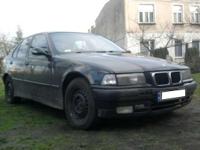 witam sprzedam lub zamienie super ekonomiczne bmw e36 140tyś km bmw ma utwardzone zawieszenie i sportowy tłumik po wymianie klocków przód szczęk tył i linki ręcznego bd zimowe opony jest do drobnych poprawek co widać na foto zamienie na coś ciekawego może