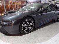 BMW i8
Samochód dostępny w naszym salonie w Krakowie!!
FV 23%
Rok produkcji : wrzesień 2014r.
Przebieg: 2300km
Pojemność: 1499,00 cm3
Kolor nadwozia: Szary Sophisto z brylantowym efektem z akcentem w kolorze niebieskim BMW i
Wnętrze: Pełna tapicerka