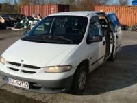 Mam do sprzedania 7-osobowego Voyagera
Wygodne i idealne dla rodziny auto.
CHRYSLER VOYAGER 2.5 TD
WSPOMAGANIE KIEROWNICY
KLIMATYZACJA
ELEKTRYCZNE SZYBY
RADIOMAGNETOFON
ABS
2xAIRBAG
IMOBILISER
CENTRALNY ZAMEK
2xKLUCZYK
KOŁA R15
DZWOŃ I PYTAJ
AUTO NA