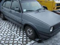 Witam
Sprzedam golfa 1,8 benz +gaz-butla w kole (ważny do 2019r wbity w dowód).
Przegląd do 10.2013, ubezpieczenie do 04.2013.
Golf bardzo dobrze wyposażony min:5 drzwi,skrzynia 5 bieg,ABS, wspomaganie kierownicy,centralny zamek,szyberdach