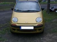 Witam
Sprzedam samochód Daewoo Matiz w wersji Joy z realnym przebiegiem 75500. Drugi właściciel. Auto zakupione na początku 2009 roku z przebiegiem 57000km. Przez te prawie 4 lata wymieniłem m.in. rozrząd, paski( klinowy, od wspomagania), klocki, tarcze